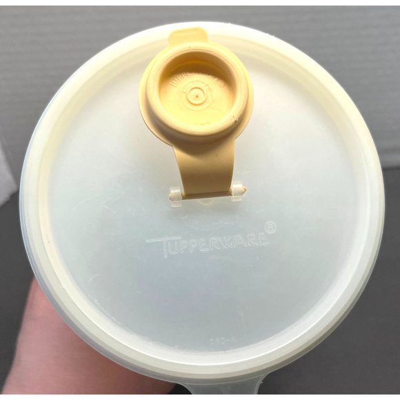 Vintage Tupperware 261-17 Beverage Storage Container with Lid 563-4 8.5" Tall - Picture 6 of 10